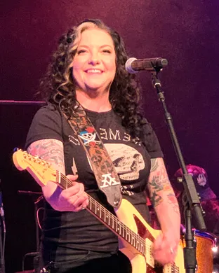 Ashley Mcbryde Greensboro