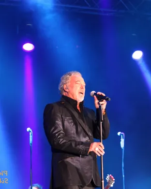 Tom Jones Durham